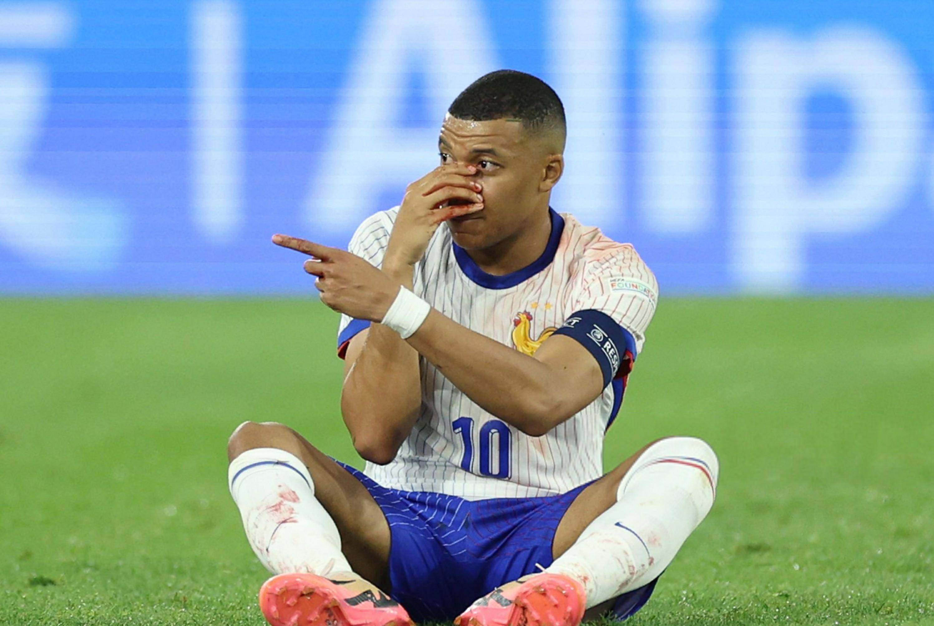 包含西亚卡姆连续三场比赛得分超过重要助攻，法国队不断突破！再创辉煌时刻的词条-九游娱乐