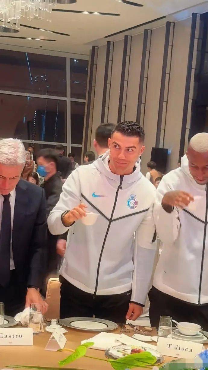 关于C罗在TL比赛中出色防守，反败为胜引发热议！比赛高潮迭起的信息-九游娱乐